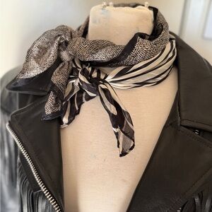 animal print 21x21 100% silk scarf Bandana handmade snakeskin Style